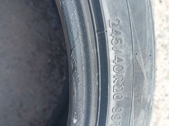 245/40R20 (MS)
