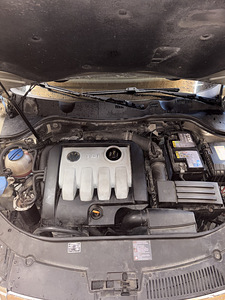 VOLKSWAGEN PASSAT 2007 1.9TDI (8 фото из 12)