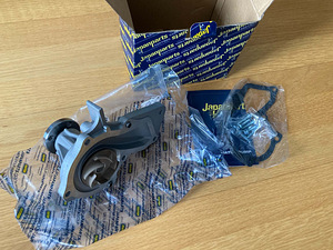 Ford / Volvo veepump (2 foto / 3)