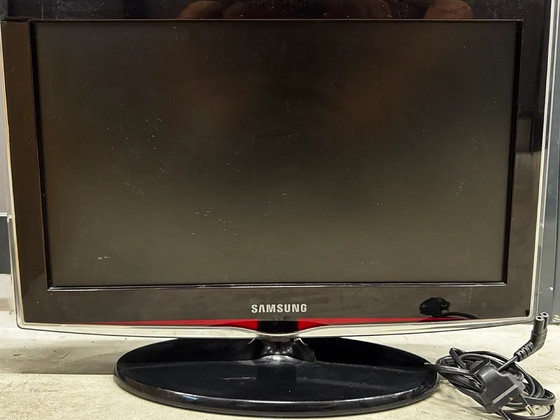 Samsungi teler 19" (LE19D450G1W) koos tuuneriga