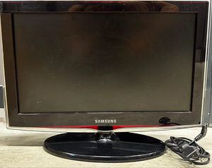 Samsungi teler 19" (LE19D450G1W) koos tuuneriga (1 foto / 4)