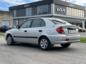 HYUNDAI ACCENT (6 фото из 12)
