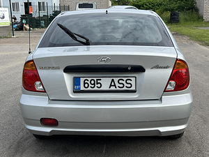 HYUNDAI ACCENT (8 фото из 12)