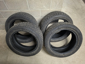 Goodyear Ultragrip Ice Arctic naastrehvid 225/50/R17 (1 foto / 4)