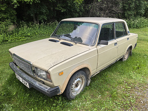Lada 2107 (Vaz 2107) (5 foto / 11)