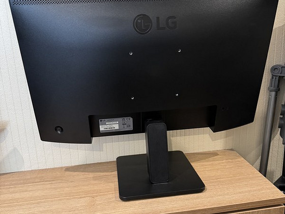 Безрамочный монитор LG 27MR400 (27") IPS 100Hz