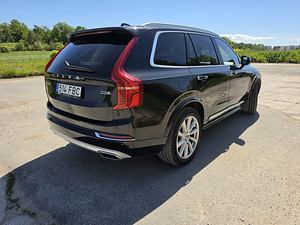 Volvo XC90 Inscription 2.0 173кВ (3 фото из 14)