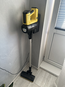 Varstolmuimeja Kärcher VC5 cordeless (1 foto / 2)