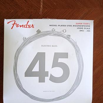 СТРУНЫ ДЛЯ БАС-ГИТАРЫ FENDER ДЛЯ 5-СТРУННОГО БАСА.