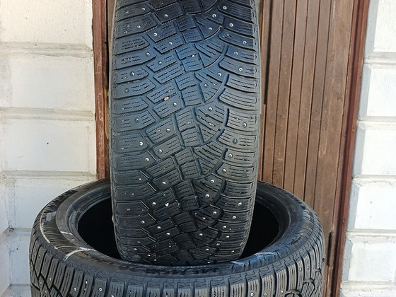 245/45/20 Continental Ice Contact 2