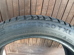245/45/20 Continental Ice Contact 2 (3 фото из 3)