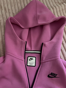 Кофта Nike (2 фото из 3)