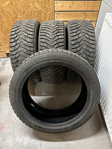Шипованные зимние шины MARSHAL 225/45 R18 4 шт. (1 фото из 5)