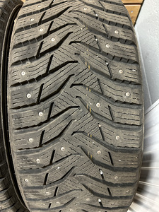 Шипованные зимние шины MARSHAL 225/45 R18 4 шт. (4 фото из 5)