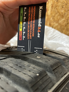 Шипованные зимние шины MARSHAL 225/45 R18 4 шт. (5 фото из 5)