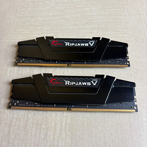 G.Skill 16 ГБ 2x8 ГБ DDR4 3200 МГц RAM (1 фото из 1)