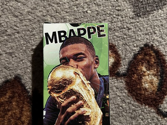 Kylian Mbappé kaardid ja kleebised – komplekt