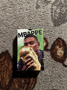 Kylian Mbappé kaardid ja kleebised – komplekt (2 foto / 4)