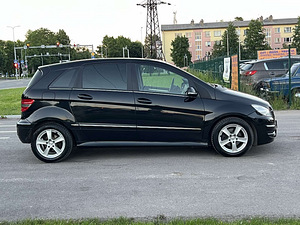 MERCEDES-BENZ B 200 CDI (5 foto / 10)