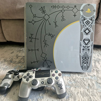 God of War limited edition Playstation 4 Pro 1TB