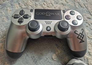 God of War limited edition Playstation 4 Pro 1TB (4 foto / 8)