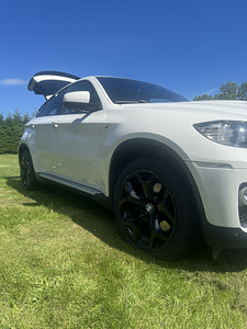 BMW X6 40d (6 фото из 15)