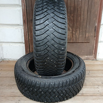 205/60/16 Goodyear UltraGrip Artic 2
