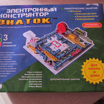 Электронный конструктор "Znatok" (999 схем)