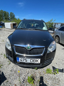 SKODA FABIA 2008 1.6 бензин, автомат, на запчасти (1 фото из 9)