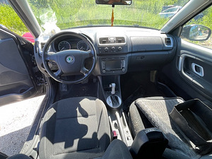 SKODA FABIA 2008 1.6 бензин, автомат, на запчасти (4 фото из 9)