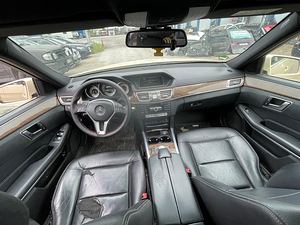 MERCEDES W212 2.2 DIS АВТОМАТ, запчасти (9 фото из 10)