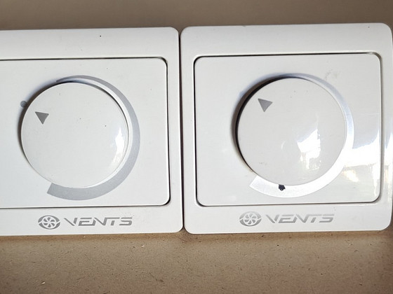 Tõmbeventilaatorid Vents OV1 250 ja 350 + regulaatorid