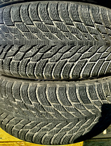 Müüa premium rehvid Nokian Hakkapeliita3 275 35 R20 102T (1 foto / 6)