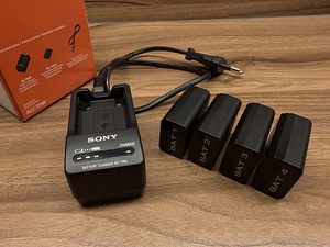 Sony NP-FW50 akud + Sony BC-TRW laadija (3 foto / 5)