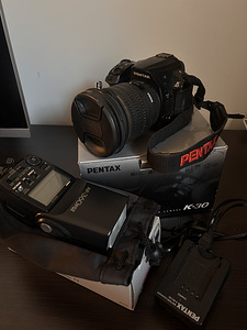 Камера Pentax K-30 + вспышка (1 фото из 3)