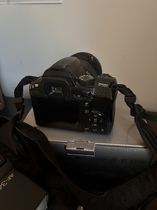 Камера Pentax K-30 + вспышка (3 фото из 3)