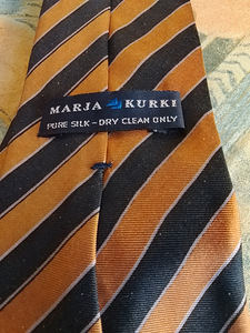 MARJA KURKI SILKKI SOLMIO (3 valokuva sivusta 4)