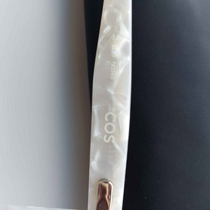 COS солнцезащитные очки «кошачий глаз» оверсайз White / Pearlescent (6 фото из 8)