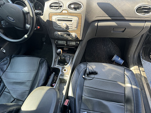 Ford Focus varuosadeks (4 foto / 4)
