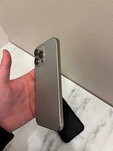 iPhone 16 pro max (3 foto / 6)