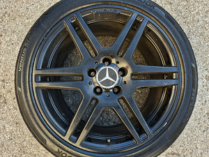 R18 Mercedes AMG originaal rehvidega 245/40/18 (1 foto / 6)