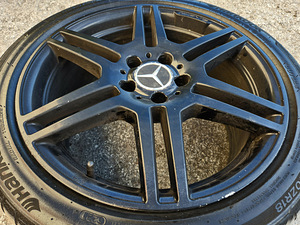 R18 Mercedes AMG originaal rehvidega 245/40/18 (2 foto / 6)
