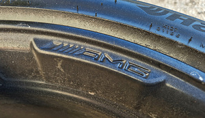 R18 Mercedes AMG originaal rehvidega 245/40/18 (5 foto / 6)