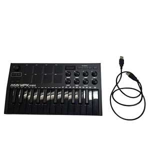 Süntesaator Akai MPK mini + karp (2 foto / 4)