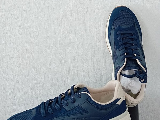 Hugo Boss jalanõud 43,44