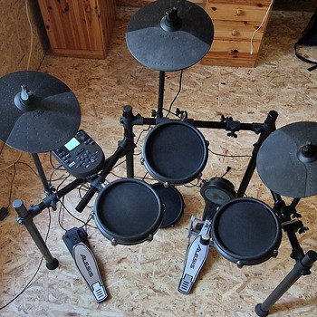Elektritrummid Alesis Nitro mesh kit