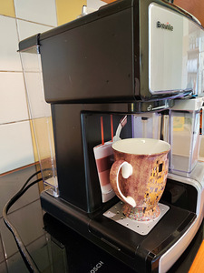 Poolautomaatne kohvimasin BREVILLE BRVCF045X (2 foto / 2)