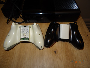 Xbox 360 e 500gb (4 foto / 5)