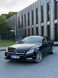 Mercedes CLS 500 (1 foto / 7)