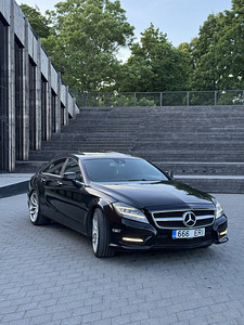 Mercedes CLS 500 (2 foto / 7)